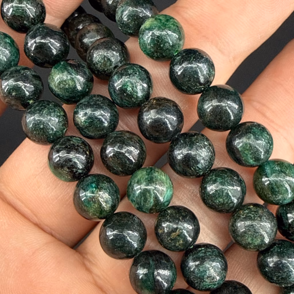Yeşil Klorit 8mm AAA İncele ve Satın Al Yeşil Klorit 8mm AAA - Orijinal Doğal Taş ve Şifa Kristali Görsel 1