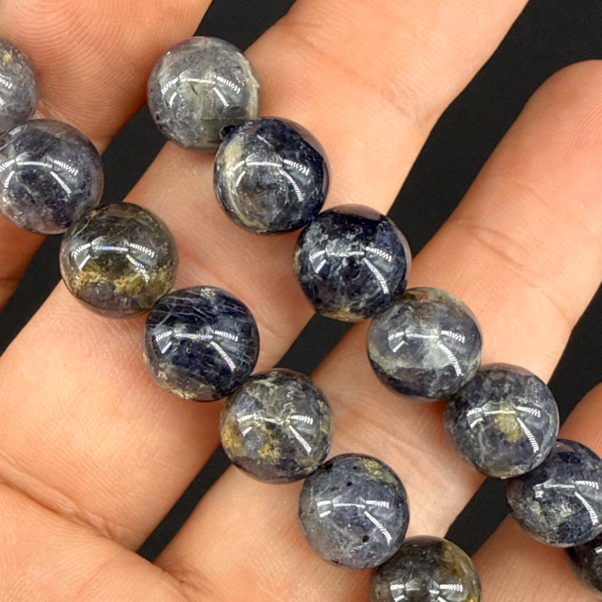 İyolit Dizi 10mm AAA