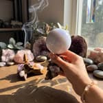 Ametist Mumluk Tütsülük Küre Altlığı Orijinal Kristal Detay Görseli 4