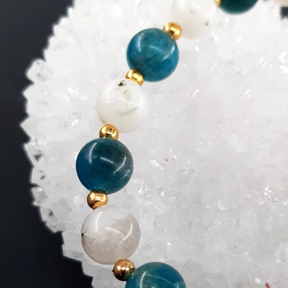 Blue Apatit, Aytaşı Bileklik 8mm Orijinal Kristal Detay Görseli 2