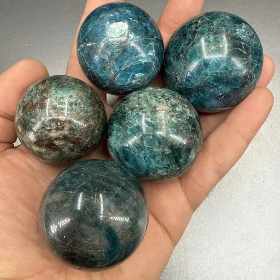 Blue Apatit Küre - Orijinal Doğal Taş ve Şifa Kristali Görsel 1