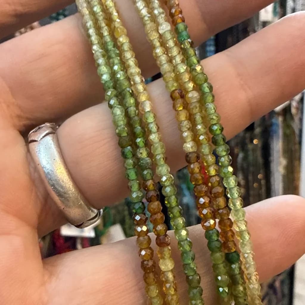 Mix Turmalin Dizi 2x3 mm - Orijinal Doğal Taş ve Şifa Kristali Görsel 1