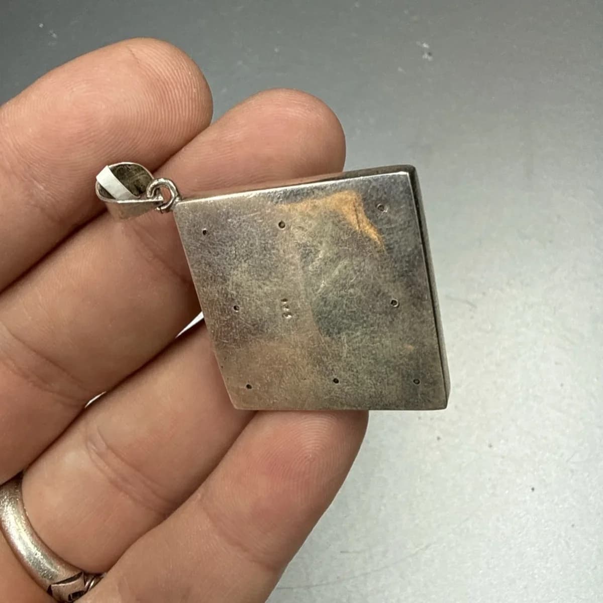 Oltu Taşı Kolye Ucu Gümüş Orijinal Kristal Detay Görseli 2