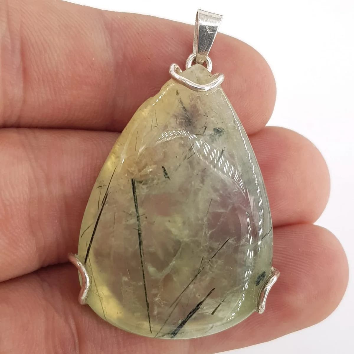 Prehnite Kolye Ucu (Gümüş) Orijinal Kristal Detay Görseli 2