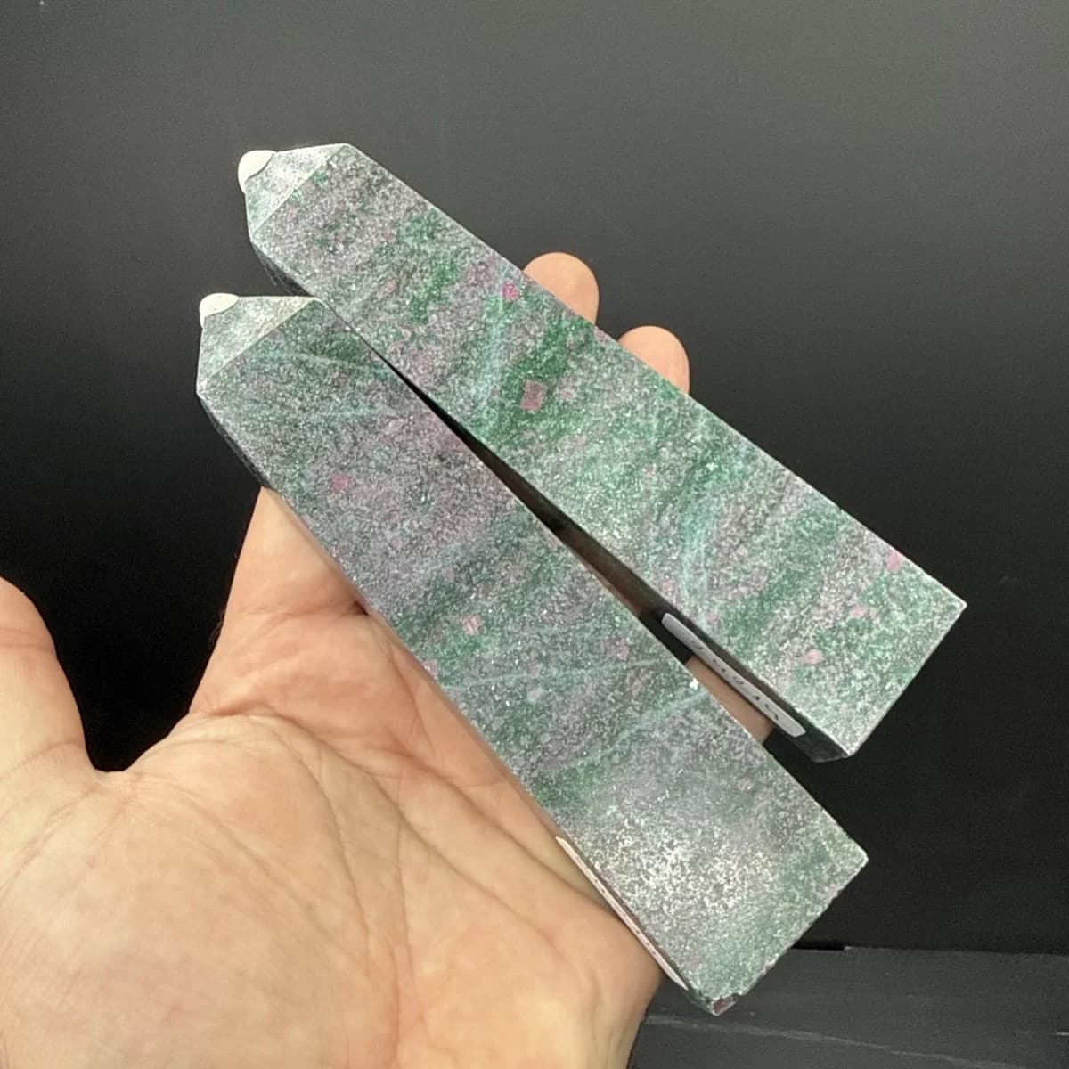 Ruby Kiyanit Obelisk Orijinal Kristal Detay Görseli 2