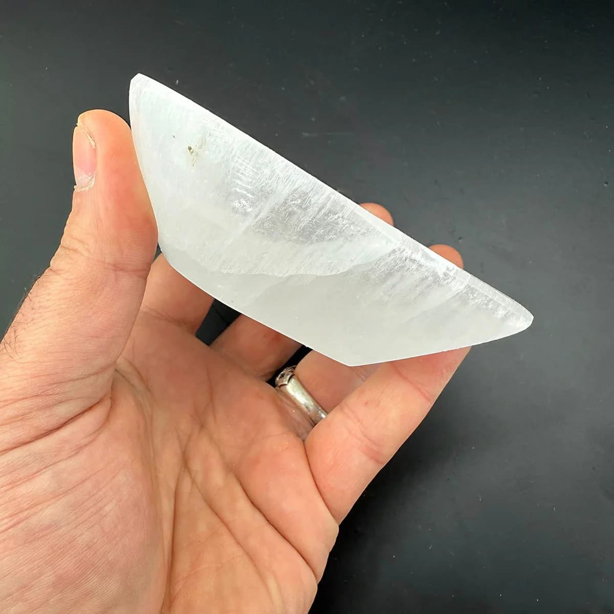 Selenit Kalp Kase 10cm Orijinal Kristal Detay Görseli 2