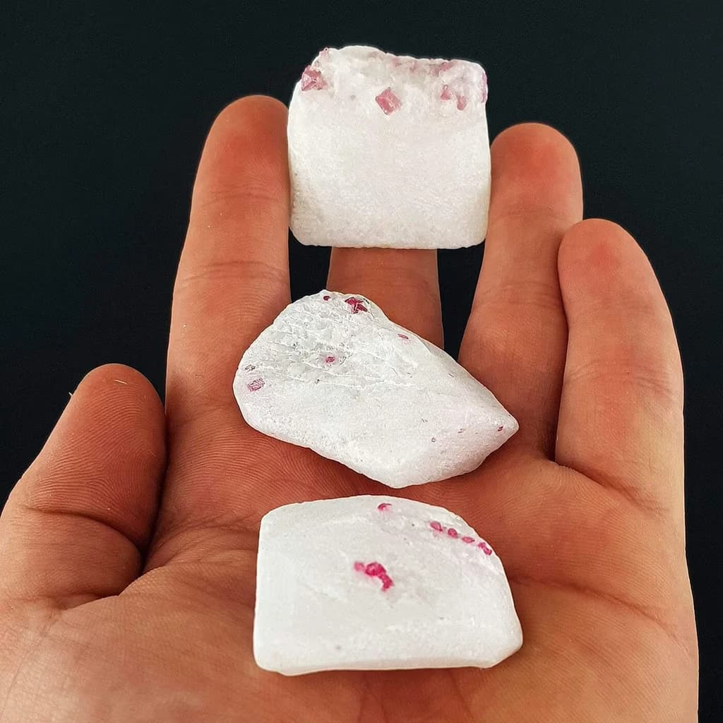 Spinel Ham Taş - Orijinal Doğal Taş ve Şifa Kristali Görsel 1