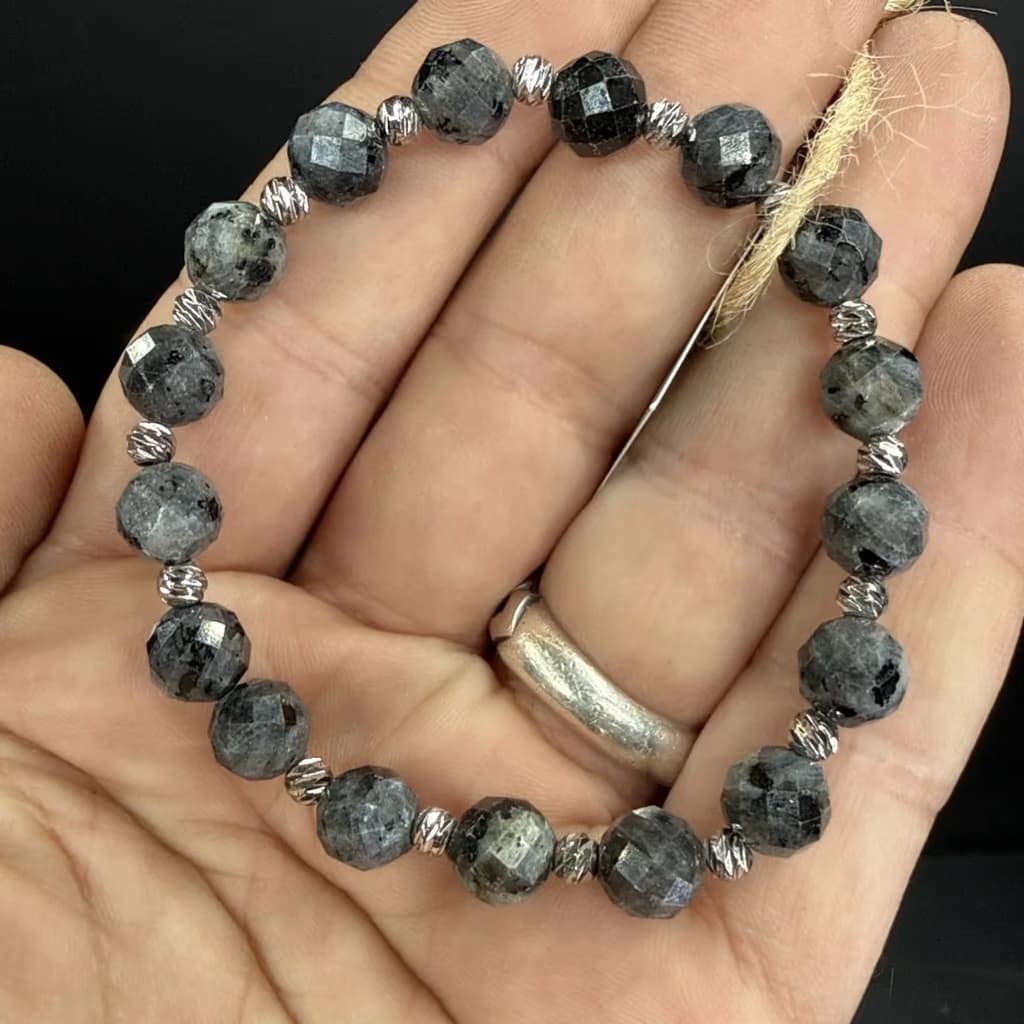 Mistik Merlinit Faset Bileklik 8mm * İncele ve Satın Al Mistik Merlinit Faset Bileklik 8mm * - Orijinal Doğal Taş ve Şifa Kristali Görsel 1