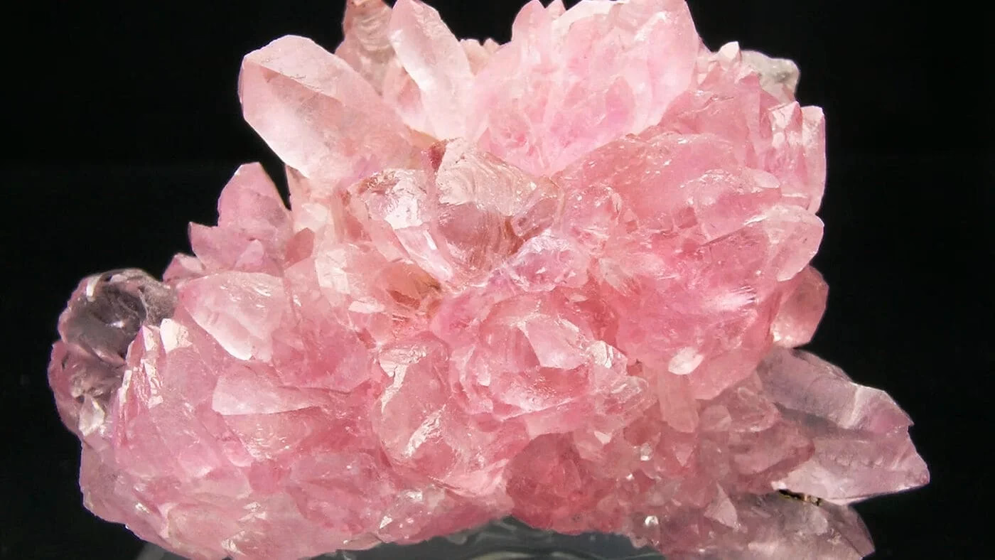 pembe kuvars edited Sarkaç Adam