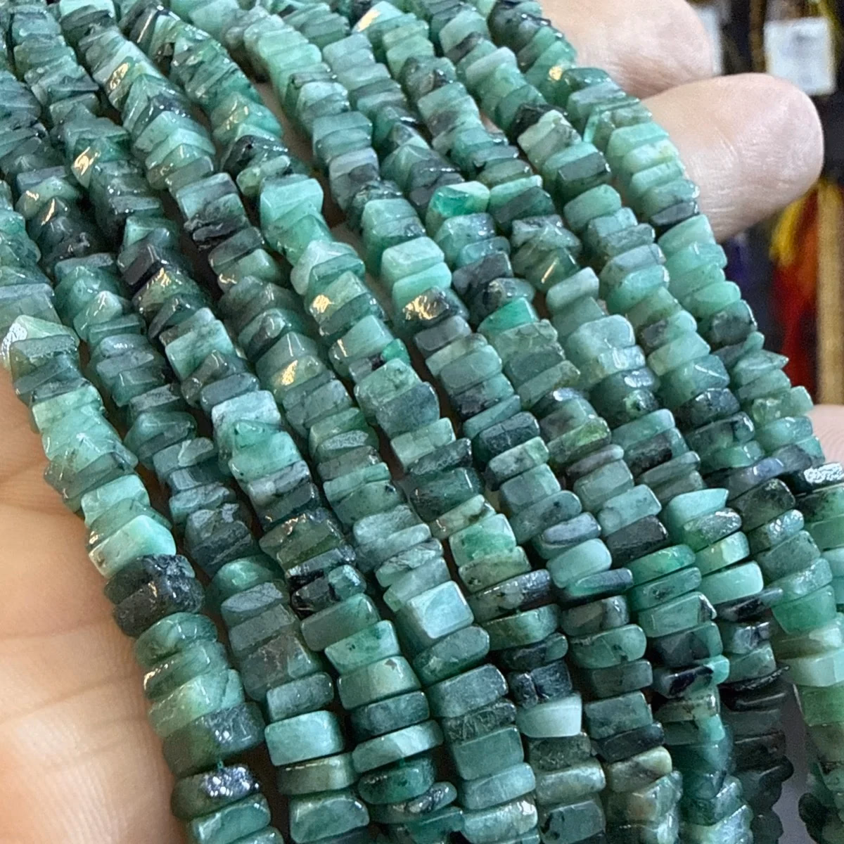 Dizi Zümrüt 4x2 mm