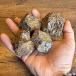 Garnet (Lal,Granat) Ham Taş Orijinal Kristal Detay Görseli 2