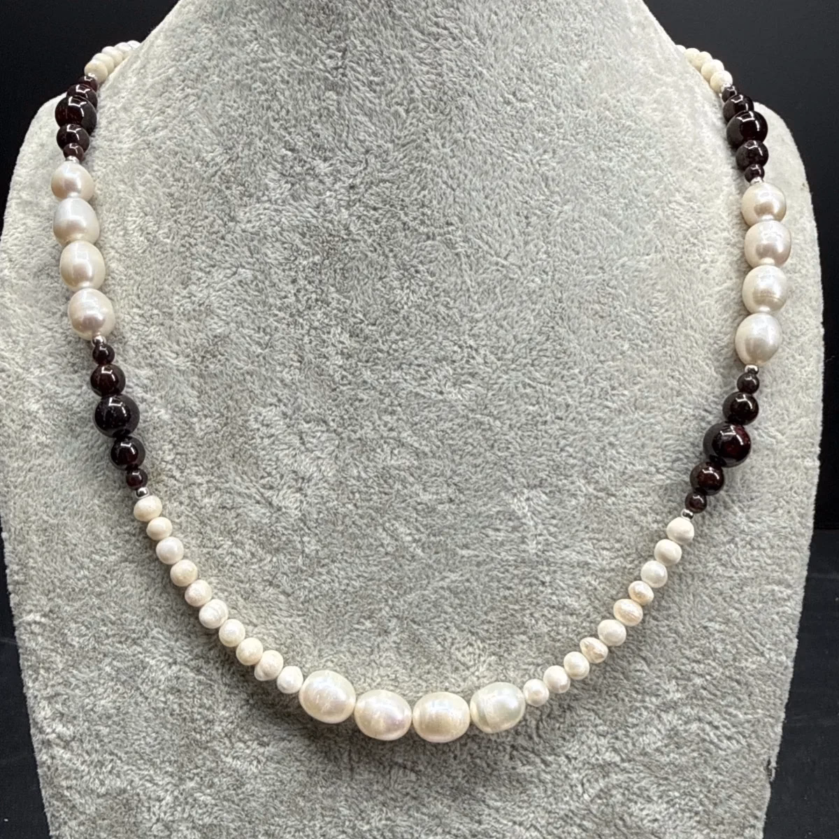 İnci / Garnet Kolye