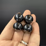 Manyetit Küre 2cm Orijinal Kristal Detay Görseli 2