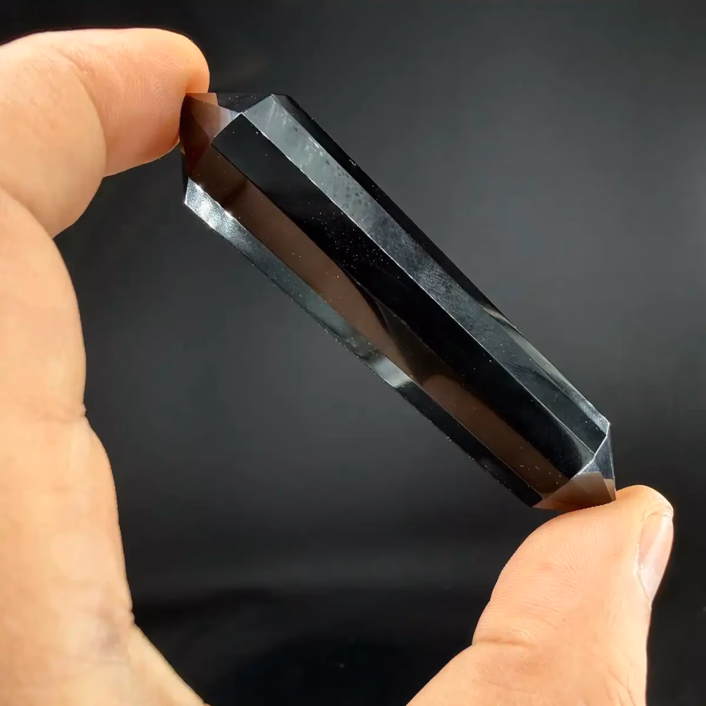 Obsidiyen Vogel Kristali 12 Faset 8cm İncele ve Satın Al Obsidiyen Vogel Kristali 12 Faset 8cm - Orijinal Doğal Taş ve Şifa Kristali Görsel 1