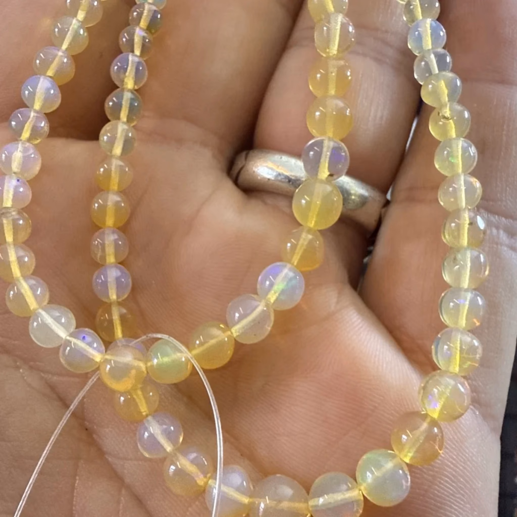 Opal A+ Dizi 4 mm İncele ve Satın Al Opal A+ Dizi 4 mm - Orijinal Doğal Taş ve Şifa Kristali Görsel 1