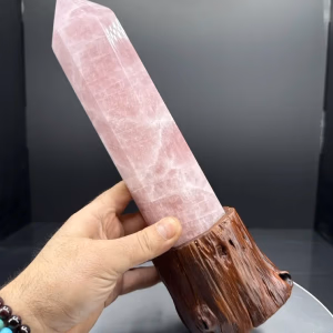 Pembe Kuvars Obelisk Standlı - Orijinal Şifalı Kristal - Görsel 1