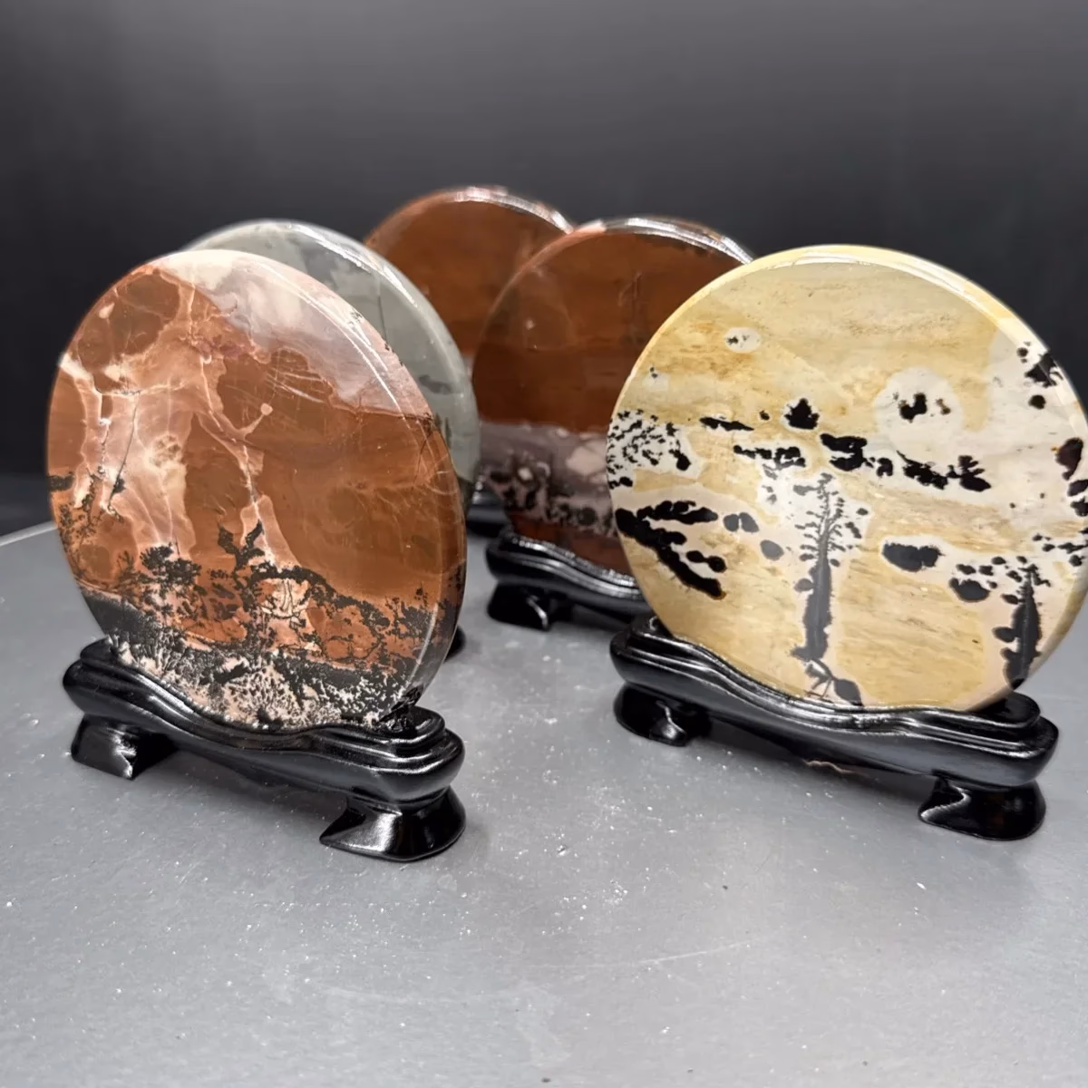 Picture Jasper Obje Ahşap Standlı Yuvarlak
