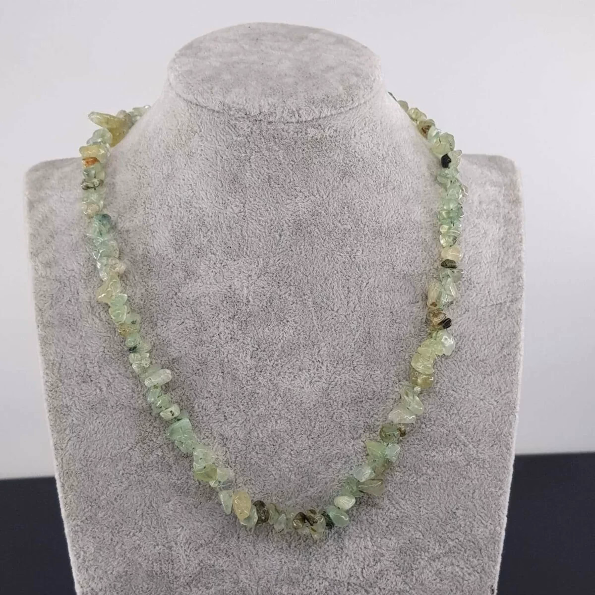 Prehnite Kırıktaş Kolye