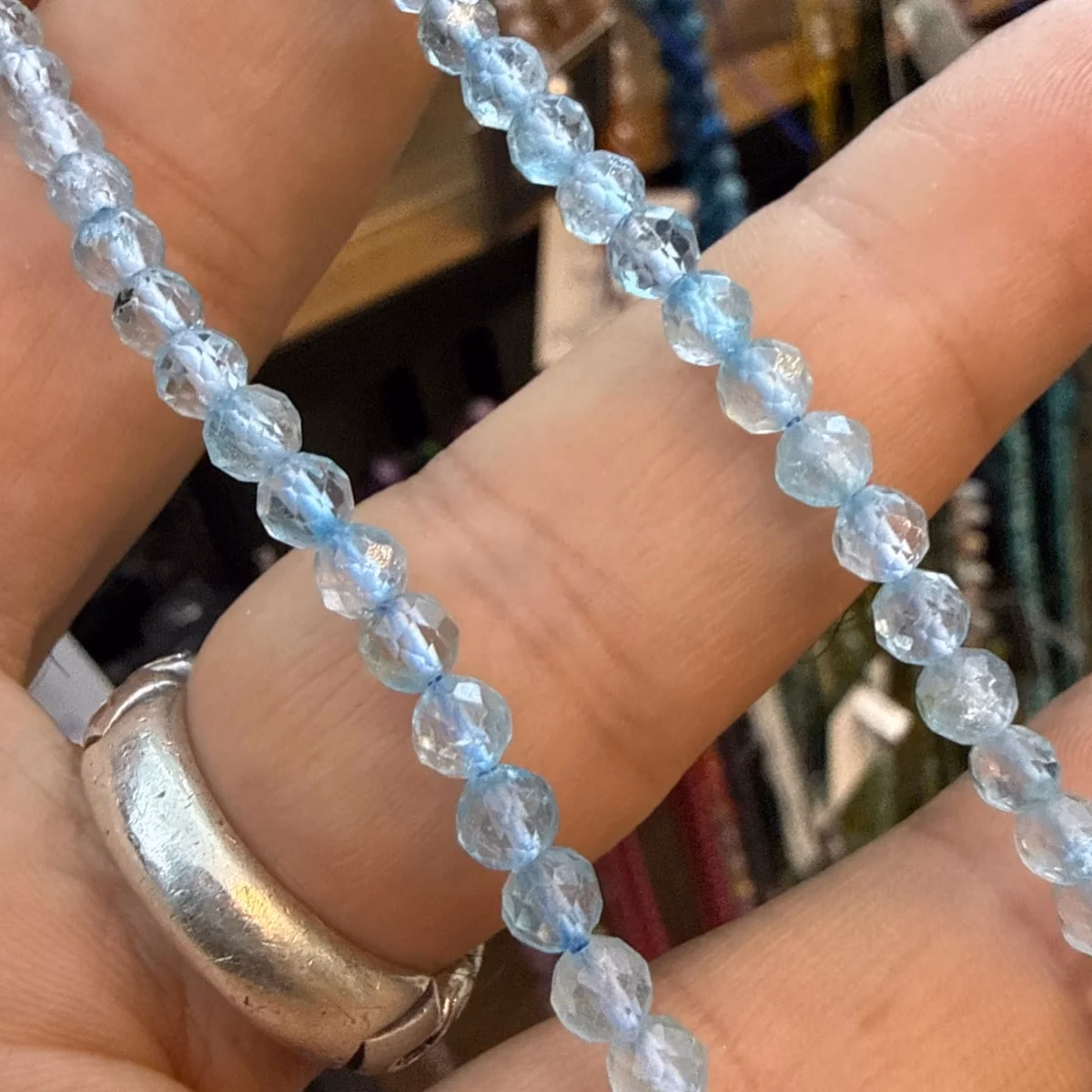 Topaz Faset Dizi 4 mm