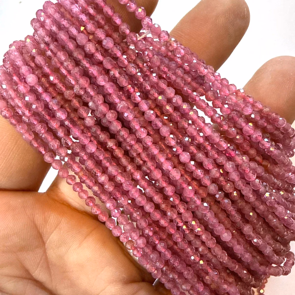 Turmalin Pembe Dizi Faset 3 mm İncele ve Satın Al Turmalin Pembe Dizi Faset 3 mm - Orijinal Doğal Taş ve Şifa Kristali Görsel 1