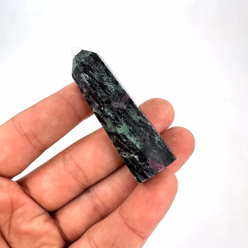 Yakutlu Zoisit Obelisk İncele ve Satın Al Yakutlu Zoisit Obelisk - Orijinal Doğal Taş ve Şifa Kristali Görsel 1