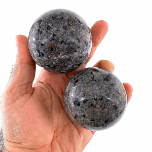 Yooperlite Ateş Sodalit Küre - Orijinal Şifalı Kristal - Görsel 2